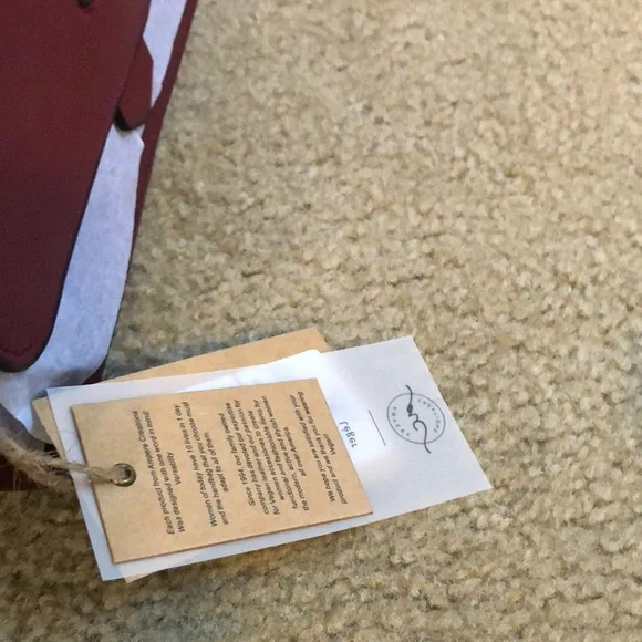 Sophisticated Brown and Red Crossbody Bag - Picture 5 of 14